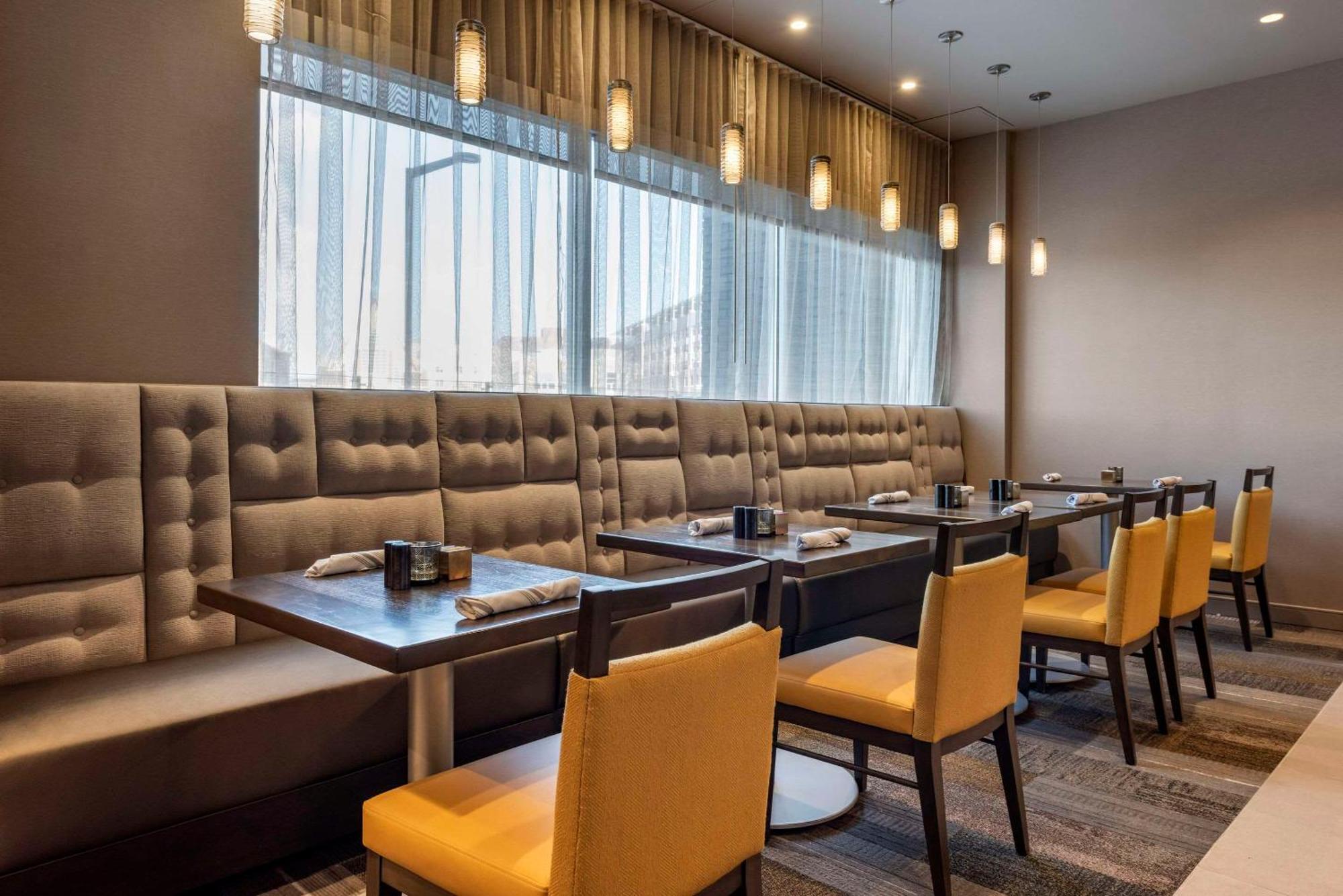 Cambria Hotel Minneapolis Downtown Экстерьер фото